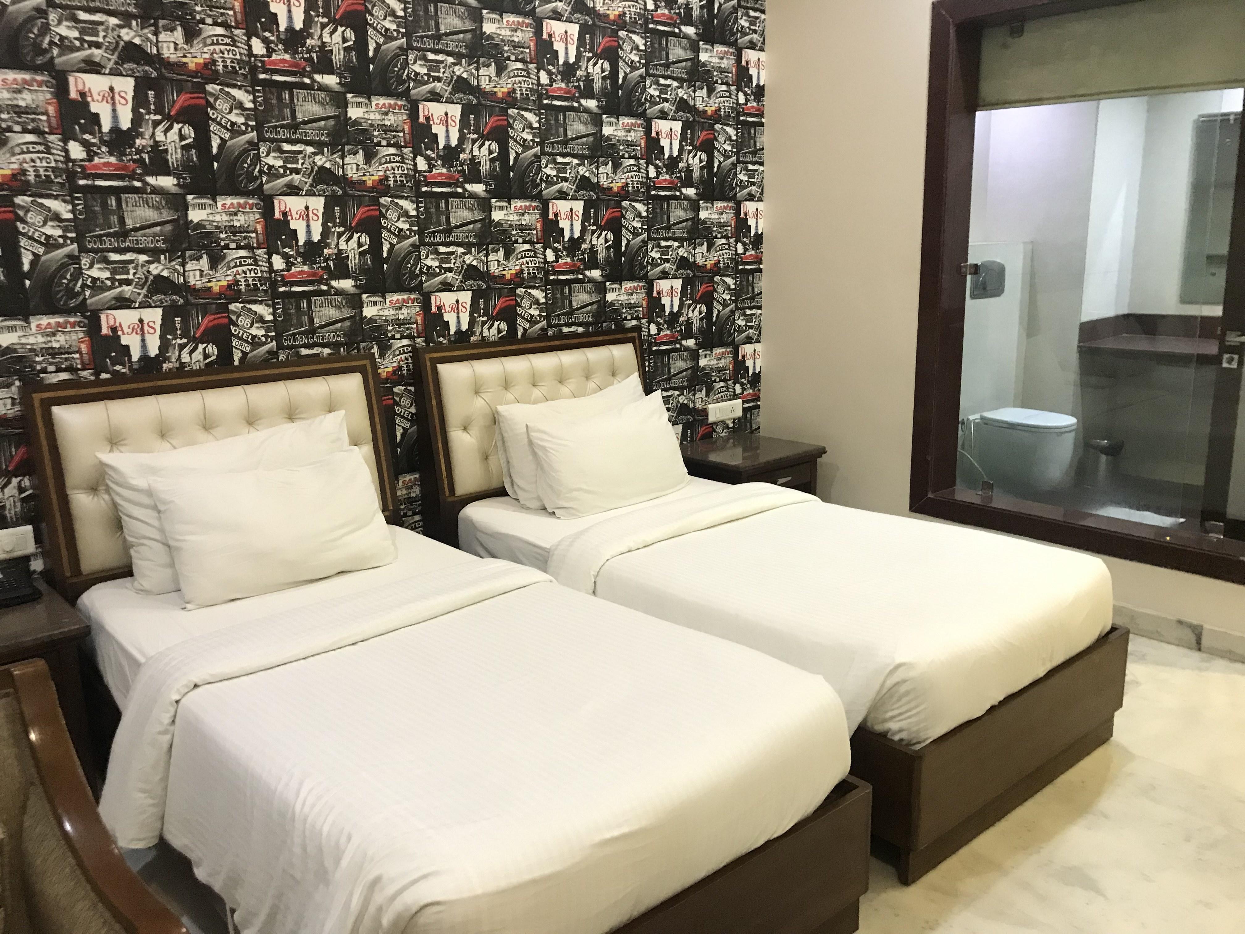 Hotel Leela Grande Karnāl Extérieur photo