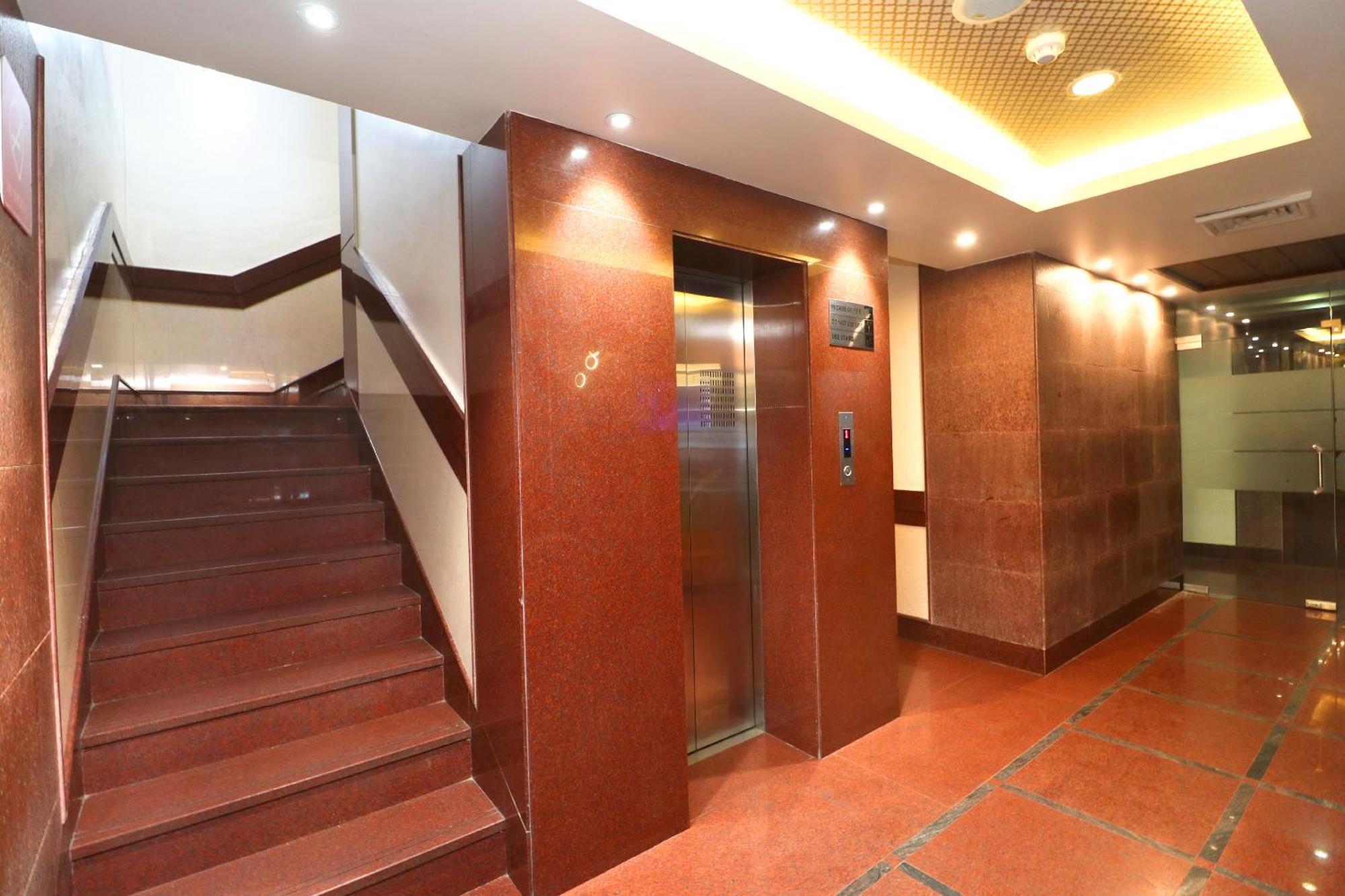 Hotel Leela Grande Karnāl Extérieur photo
