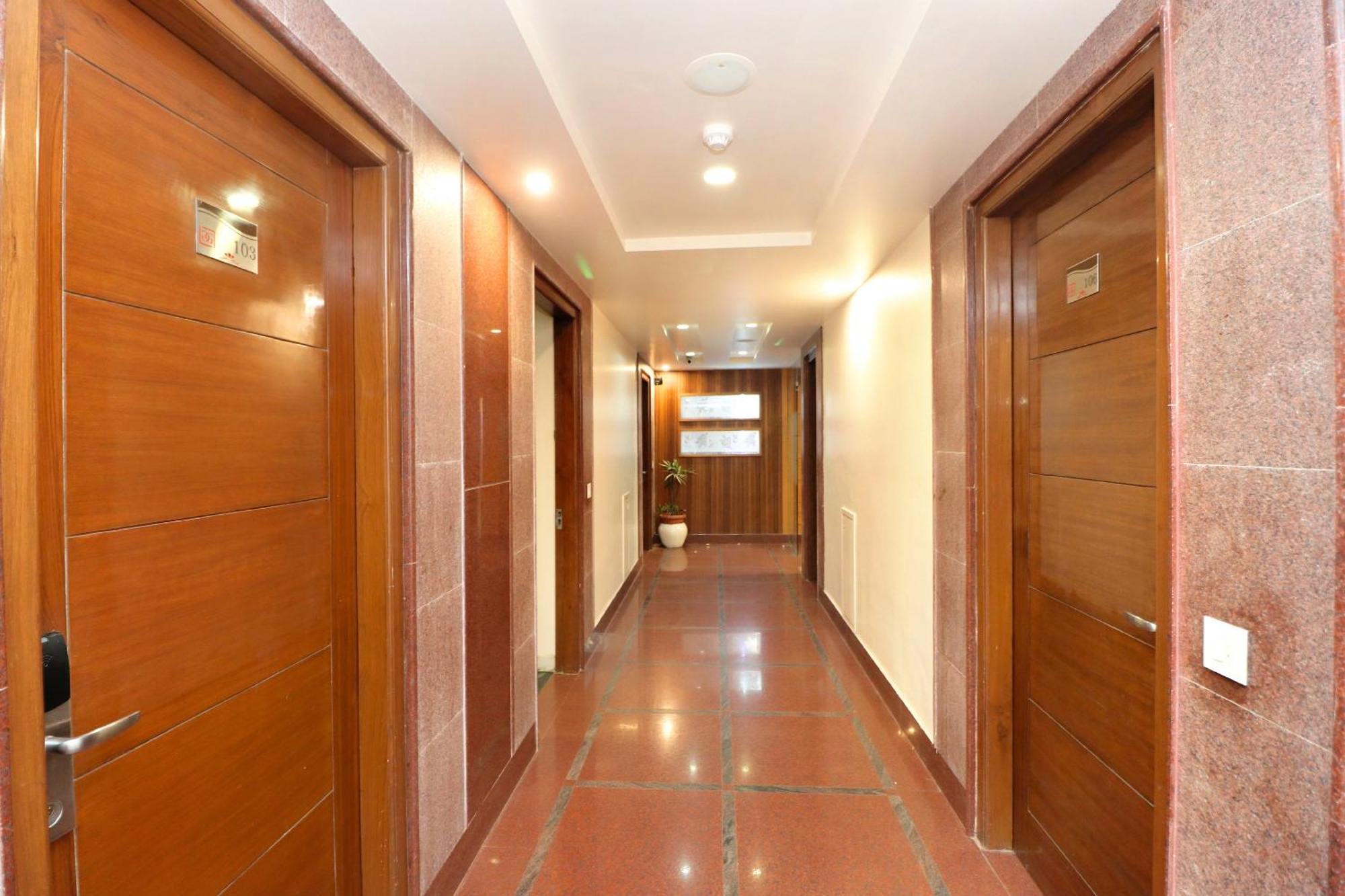 Hotel Leela Grande Karnāl Extérieur photo