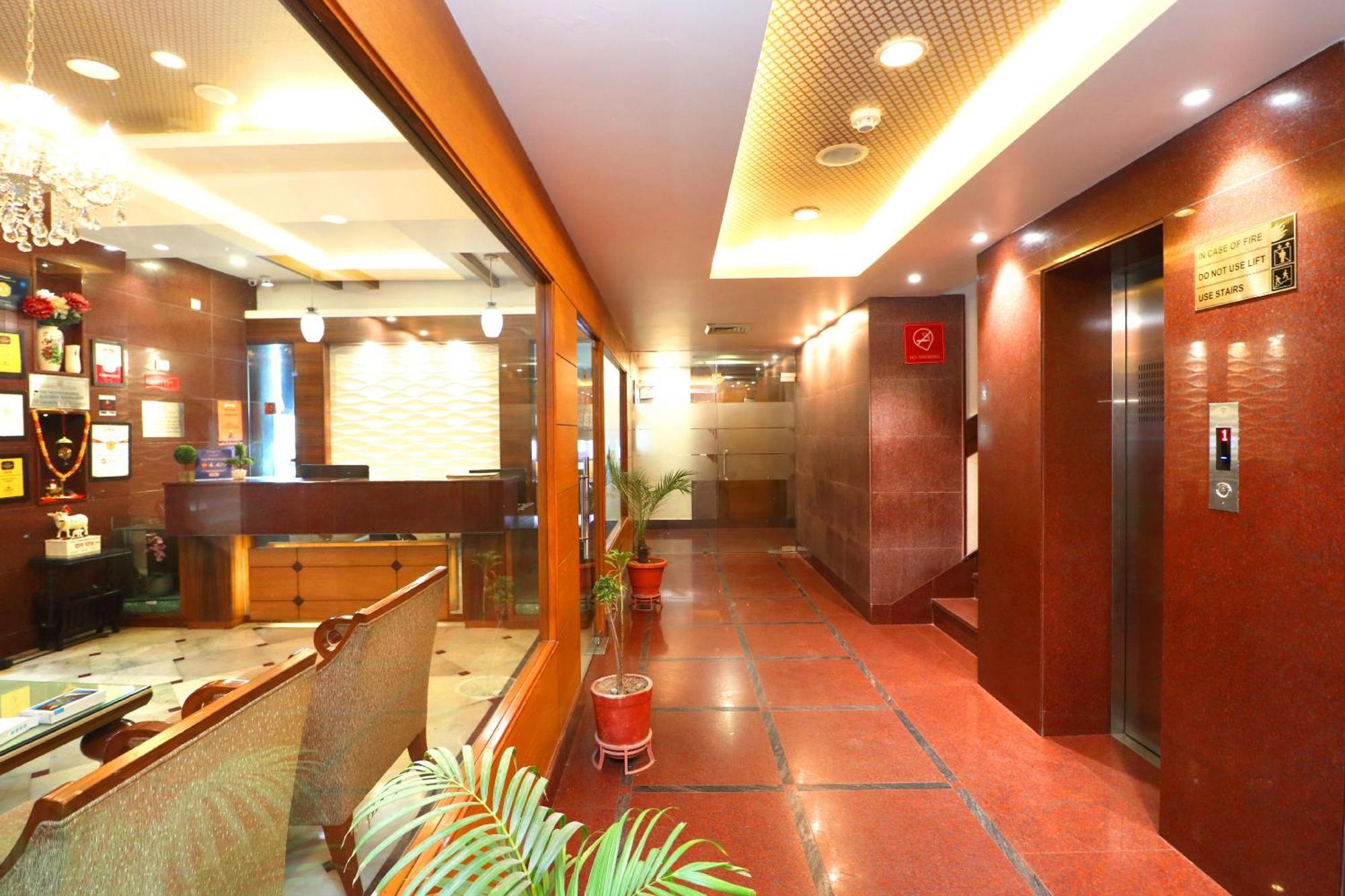 Hotel Leela Grande Karnāl Extérieur photo