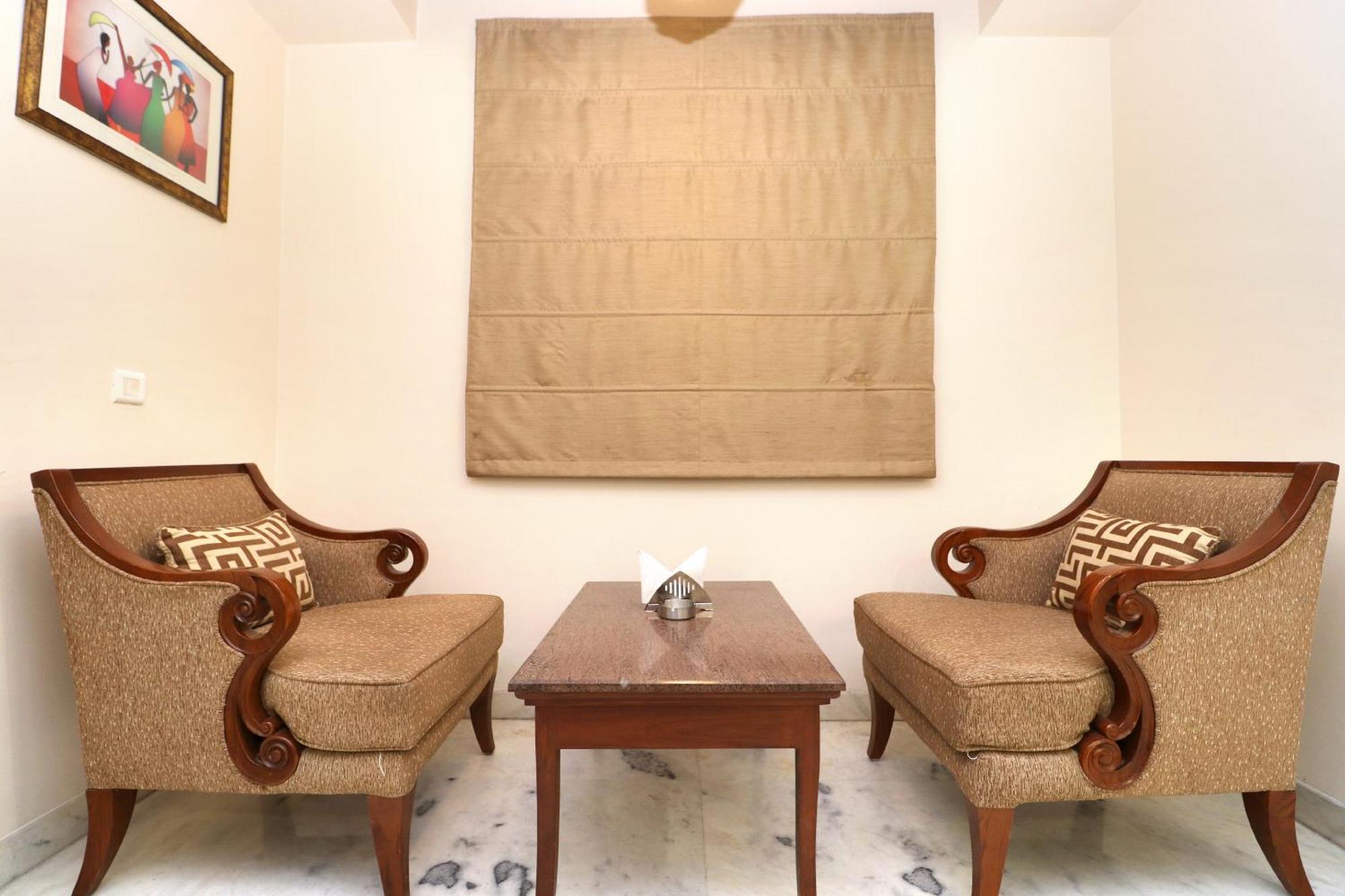 Hotel Leela Grande Karnāl Extérieur photo